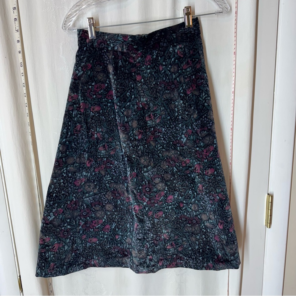 Vintage Floral Patterned Skirt